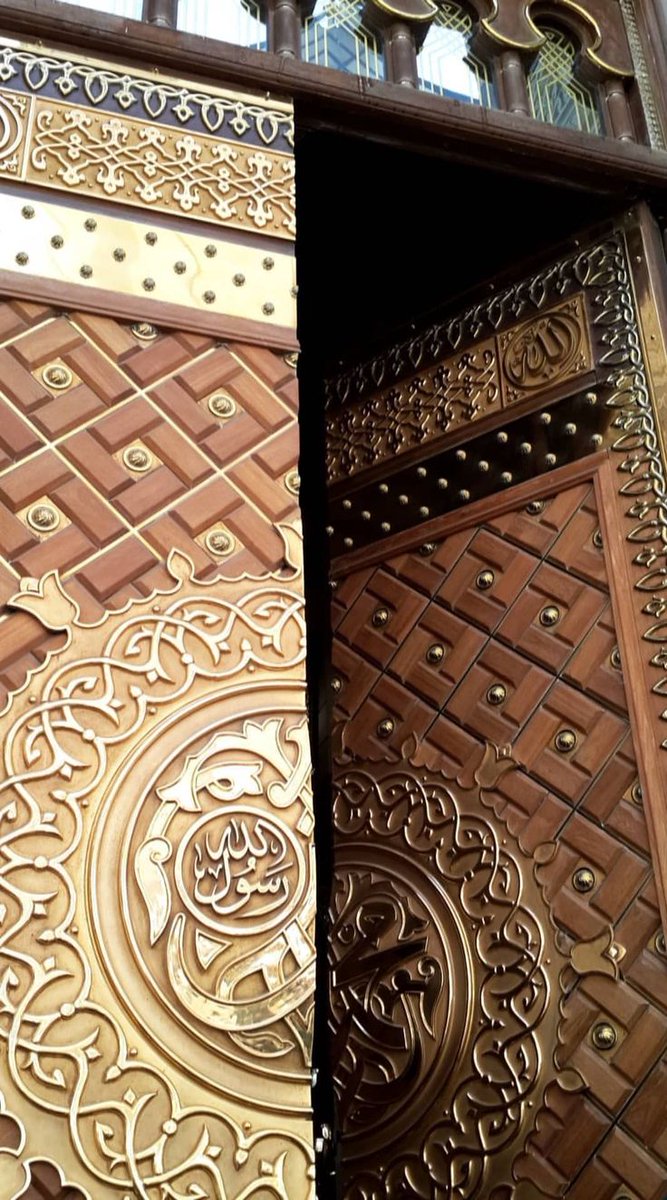 “Sen bitti dersin, Allah senin için daha güzel bir kapı açar.” 

(Allah'a Güven)