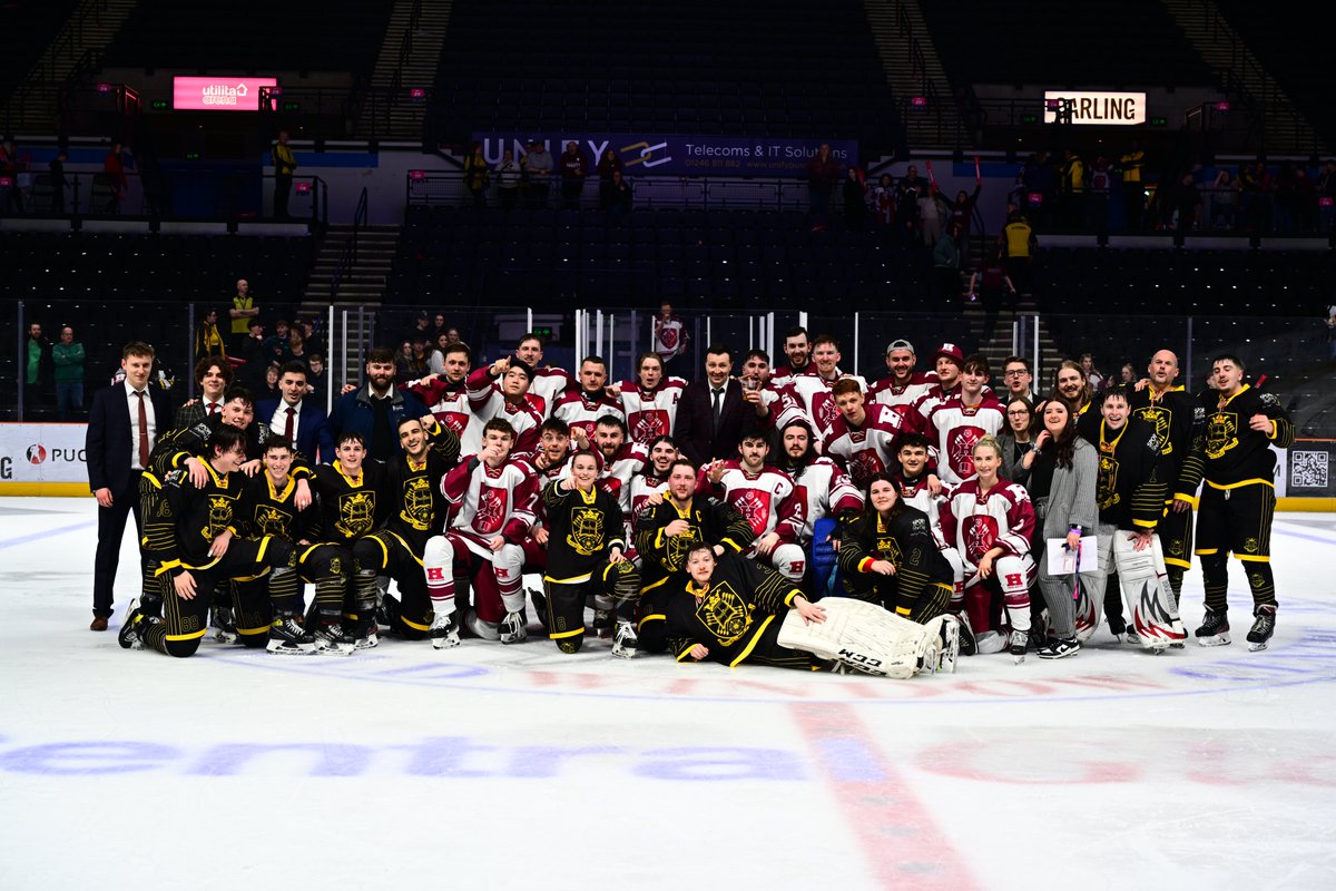 Congratulations to @TeamHallam on their win at last night's Ice Hockey! They might have secured the first point for Varsity 2024 but it's still all to play for with over 70 fixtures to go 🖤💛 #weareblackandgold 📸 Angela Reid