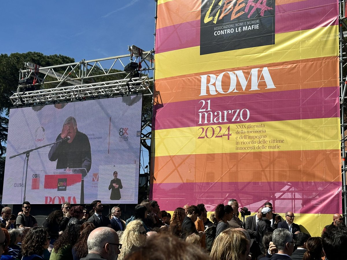 21 marzo 2024, giornata della memoria e dell’impegno in ricordo delle vittime innocenti di mafie. 
A Roma, città libera, insieme a Don Ciotti abbiamo manifestato contro le mafie e la corruzione, per la giustizia sociale, per un’Italia più giusta e solidale!
#libera #arci #Cgil
