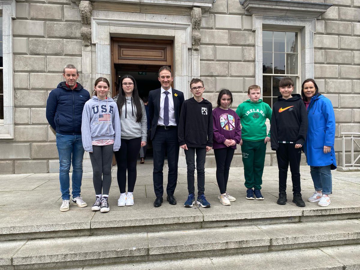 MeelickN's tweet photo. Thank you to @Alan_Dillon for inviting our 6th class to Dáil Éireann today. We had a great day out in the capital!! @thecontel @MayoGAA @radiomidwest @WesternPeople @OireachtasNews @KCon33157217 https://t.co/KJIozwEZsi