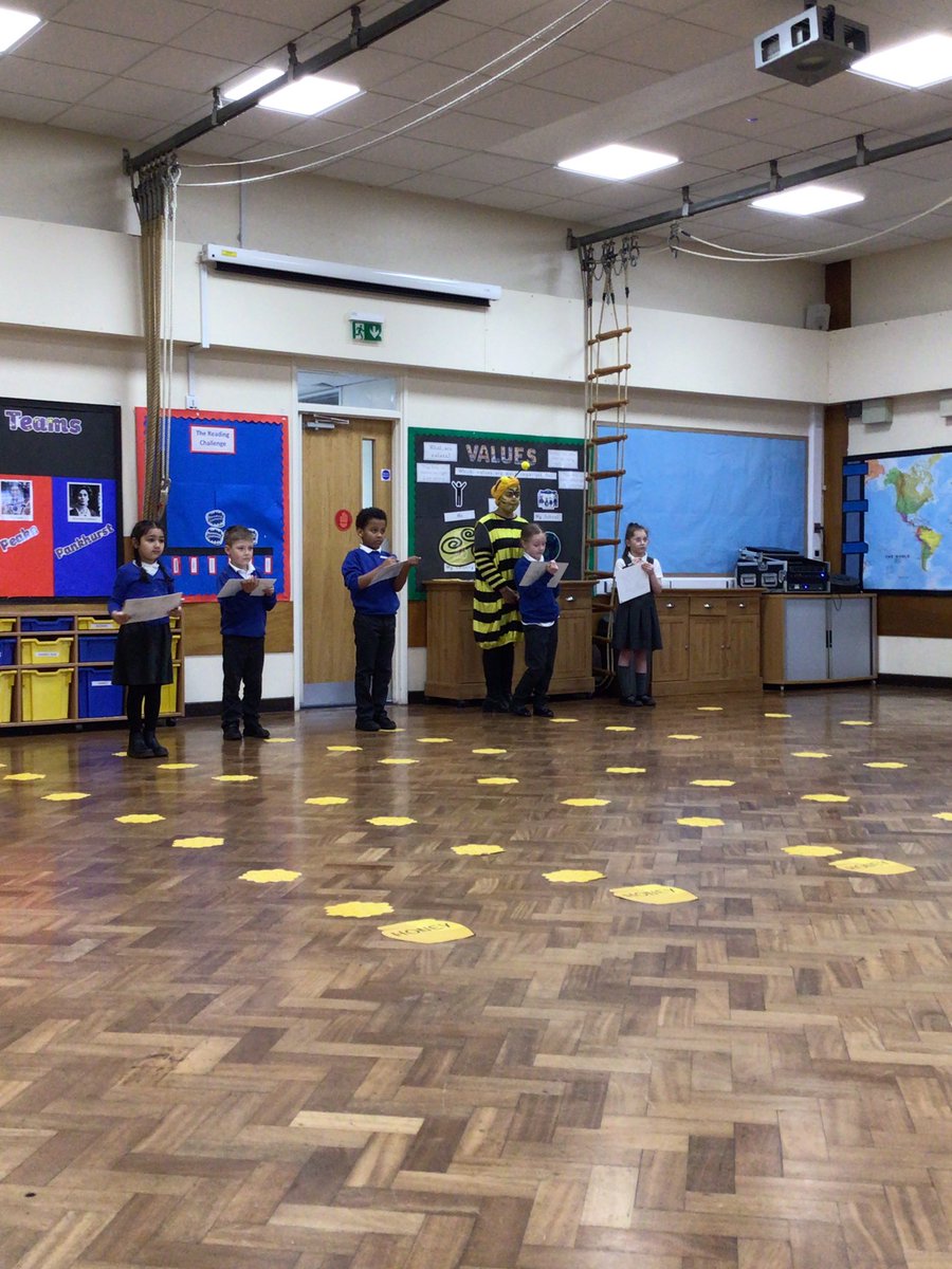 Well done to all our KS1 spelling bee finalists. Belinda Bee was buzzing with excitement! <a href="/HighBankSchool/">High Bank JIN School</a>