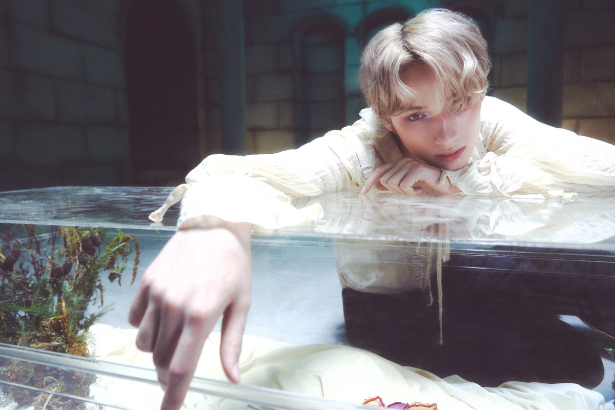 BIGHIT_MUSIC's tweet image. minisode 3: TOMORROW - Concept Photo 'Romantic' - #휴닝카이 (#HUENINGKAI)
🧡 bit.ly/3vbVfvW

#투모로우바이투게더 #TOMORROW_X_TOGETHER #TXT #minisode3 #TOMORROW #TXT_Romantic