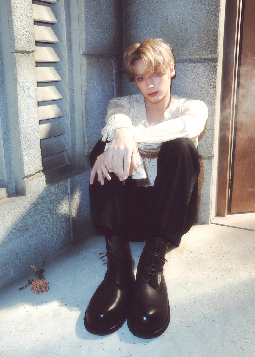 BIGHIT_MUSIC's tweet image. minisode 3: TOMORROW - Concept Photo 'Romantic' - #휴닝카이 (#HUENINGKAI)
🧡 bit.ly/3vbVfvW

#투모로우바이투게더 #TOMORROW_X_TOGETHER #TXT #minisode3 #TOMORROW #TXT_Romantic