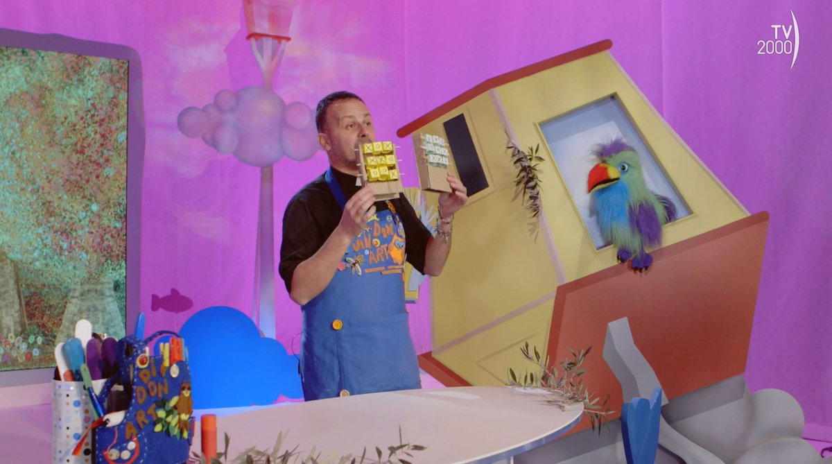 TV2000it's tweet image. Din Don Art e Tommasino costruiscono uno speciale #gioco del #Tris

Caro Gesù oggi #23marzo ore 10.15 su #Tv2000
📺 Canale 28
📡 157 Sky