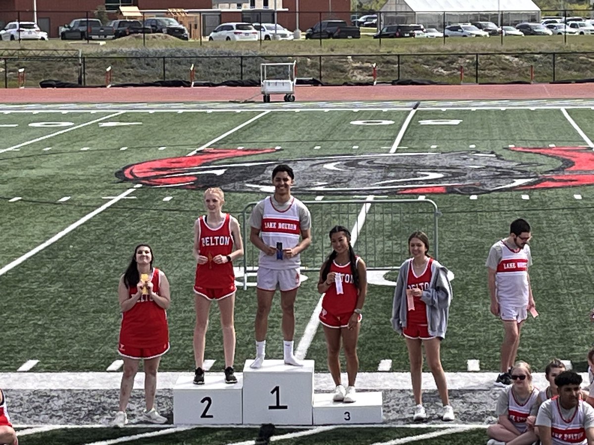 SaraWindham5's tweet photo. Thank you BHS and LBHS for working to make this an amazing day for all of the athletes! @BeltonISD https://t.co/v9qv8rS4LF