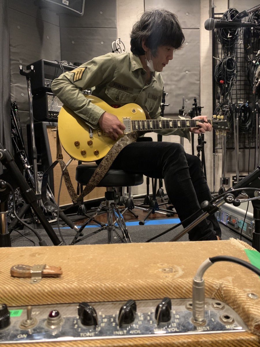 dogsguitar's tweet image. レコーディング・スタジオGOATEEにて録音2日目でした！

今日はギター！
試行錯誤しつつもめちゃくちゃ良い音で録って頂きました！

絶対に良いモノになる。。！

recording studio GOATEE
練馬区立野町10-2
studio-gt.net

#recordingstudiogoatee
#goatee
#レコスタ
