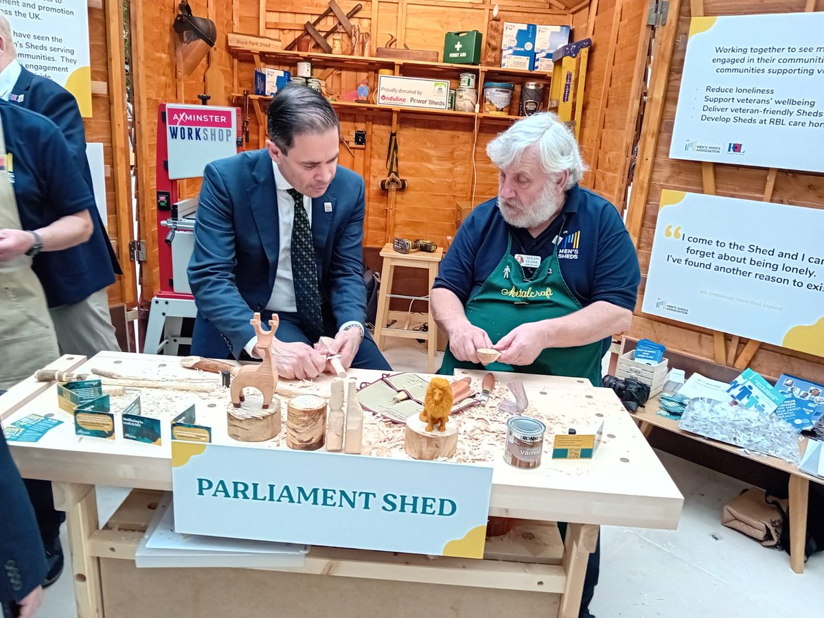 .@RobinMillarMP Fantastic getting your backing at #parliamentshed Thank you.🙏 #menssheds #shedinparliament #WelshGovernment #Cymru #GovernmentForWales