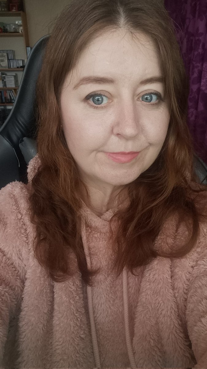 Going live on Twitch with <a href="/Wor_Rich/">Wor Rich</a> Communication is key for this game. Let's see how good we are together 😂

Twitch.tv/liserellie