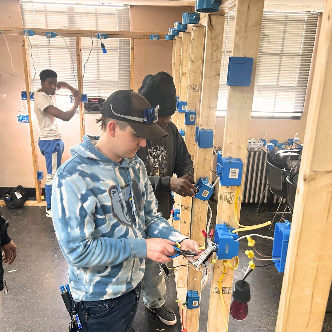 MooreTechMem's tweet image. 🔌 Sparks are flying in our Property Maintenance Electrical Repair class! 💥 Take a sneak peek at our students honing their wiring skills. From basic repairs to intricate installations, they're mastering it all! 💡👷‍♂️ #SkillsOnDisplay #ElectricalExcellence #HandsOnLearning 🛠️