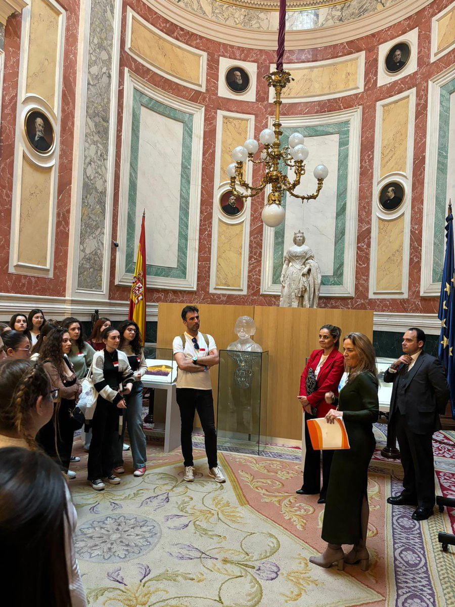 sol cruz guzman tweet media