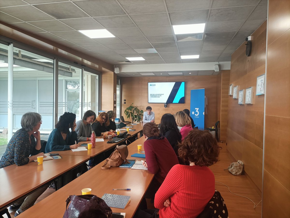 Merci à @F3Occitanie pour l'accueil des enseignants de @actoulouse dans le cadre de la formation immersion dans une salle de rédaction au cours de la #SPME2024 🗞️📰