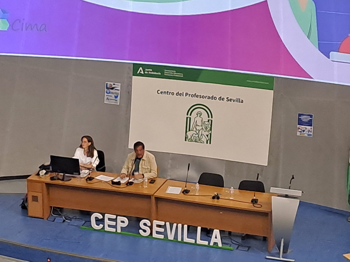 tecnojuanfran's tweet photo. Comenzando con el programa #CIMA. Una aventura que engloba a todos los programas que conocíamos hasta ahora. @cepcastilleja @EducaAnd https://t.co/rXJDn23DMy