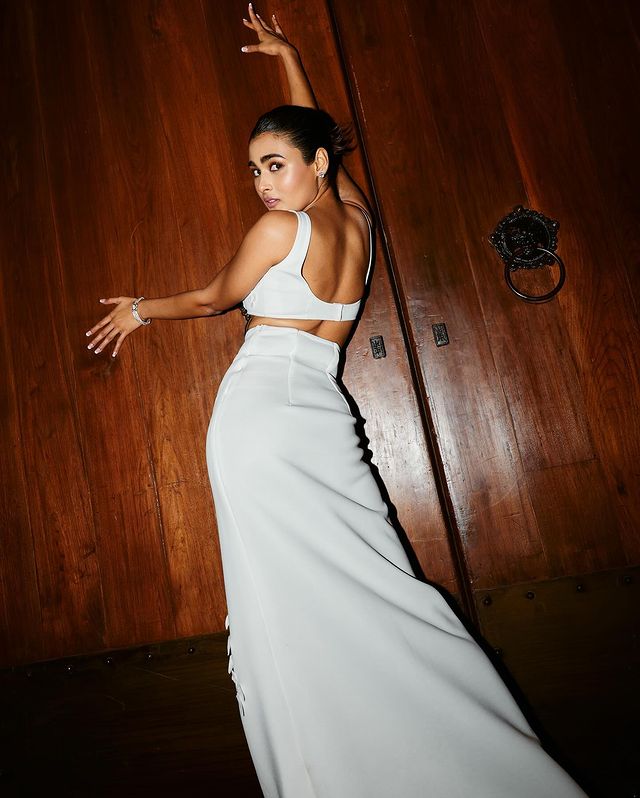 GJMBJAMWMAAPIkh?format=jpg&name=900x900