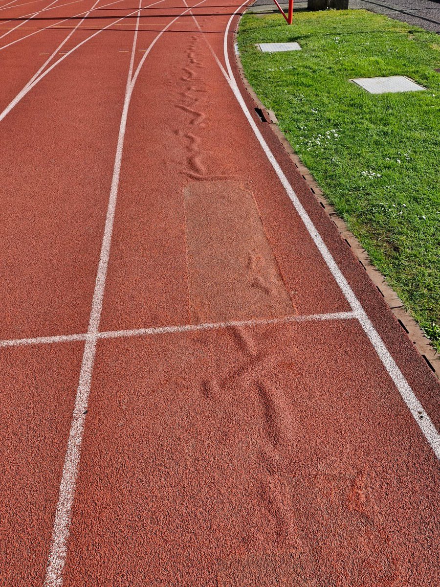 Reporting on @TodaywithClaire shortly on the fact there’s no running track currently available for Cork’s approx 8k athletes and 58 clubs to train on….