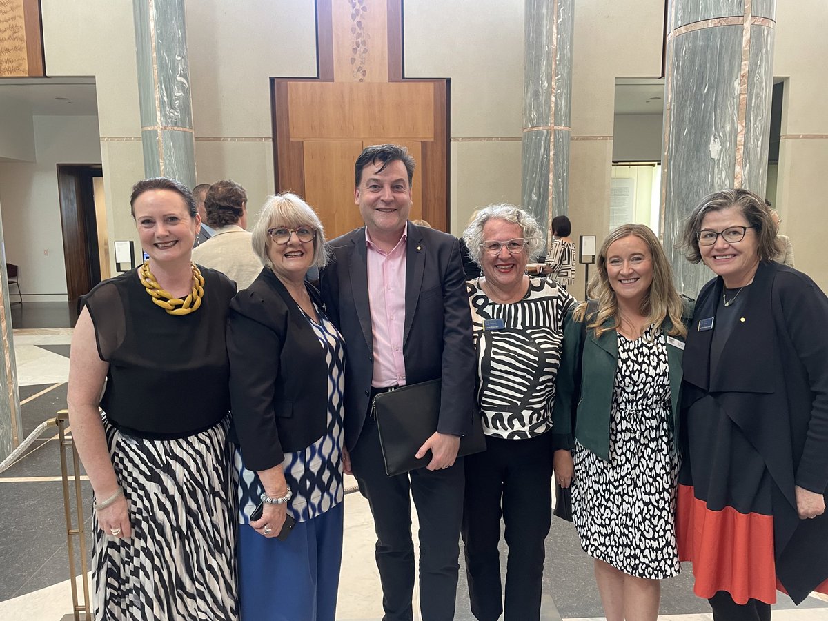 Great to catch up @ParlHouseCBR with @honourawoman @FightMND @BecSheean @CarolKiernan6 @Indigocathy @Mon4Kooyong | Pre-budget submission @Mark_Butler_MP #disease #mapping #impact