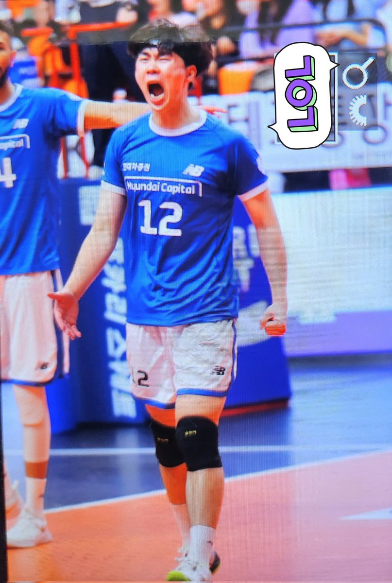 volleyjoa's tweet photo. 세트를 끝내는 서브에이스

#전광인 #현캐 https://t.co/iToV6Dqsg5
