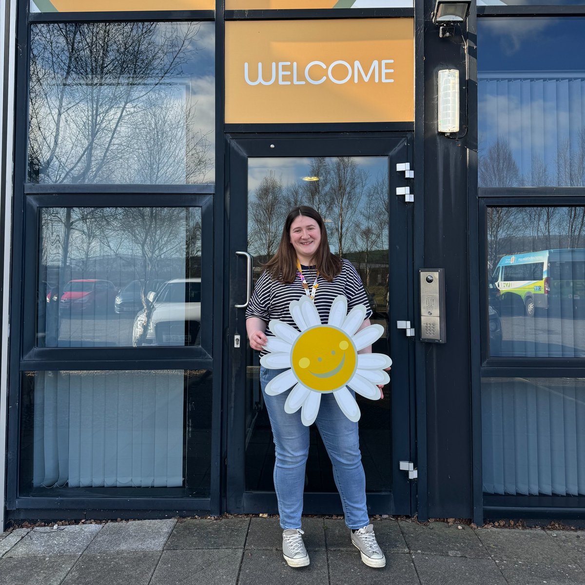 Good luck to Laura, our Youth Engagement Manager who is jetting off to Boston this weekend to take part in @UlsterUni 25@25 leadership programme at @babson ✈️ We can’t wait to hear all about her experience & how we can apply her learnings within Cancer Fund for Children💛