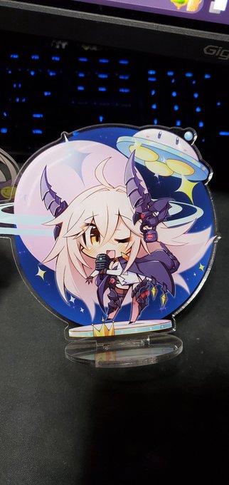 前に作ったやつ棚から出してきれいに拭いた 