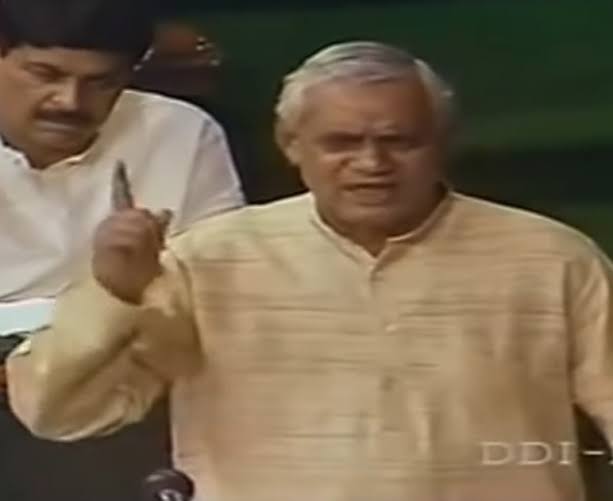 Captains aayenge jaayenge, par Dhoni jaisa koi aur nahi aayega 💙💛