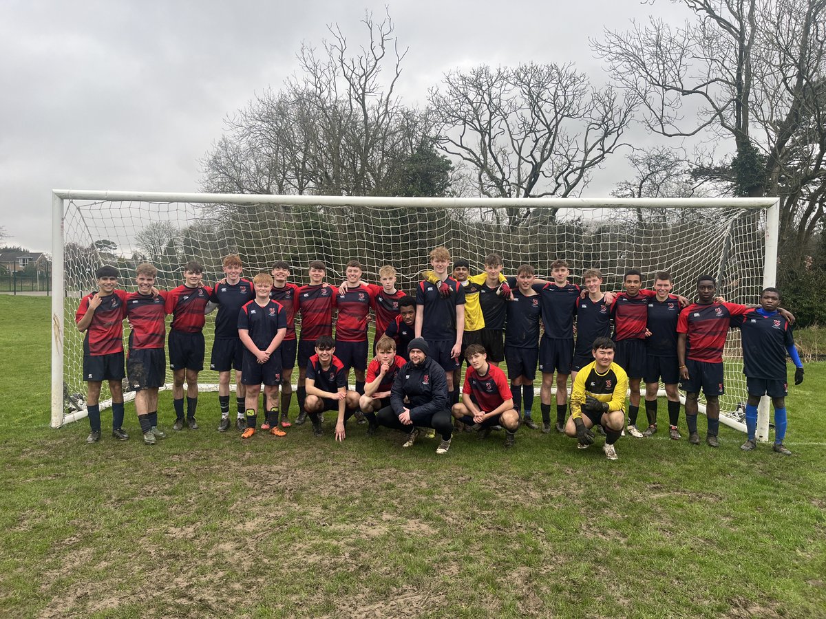 The final senior #football event of the year saw the 1st & 2nd team visit @tranbysport for their 8 a side competition. Both teams played some excellent attacking football. The teams faced each other in the play off game, finishing 5th & 6th overall. Thanks to Tranby for hosting.