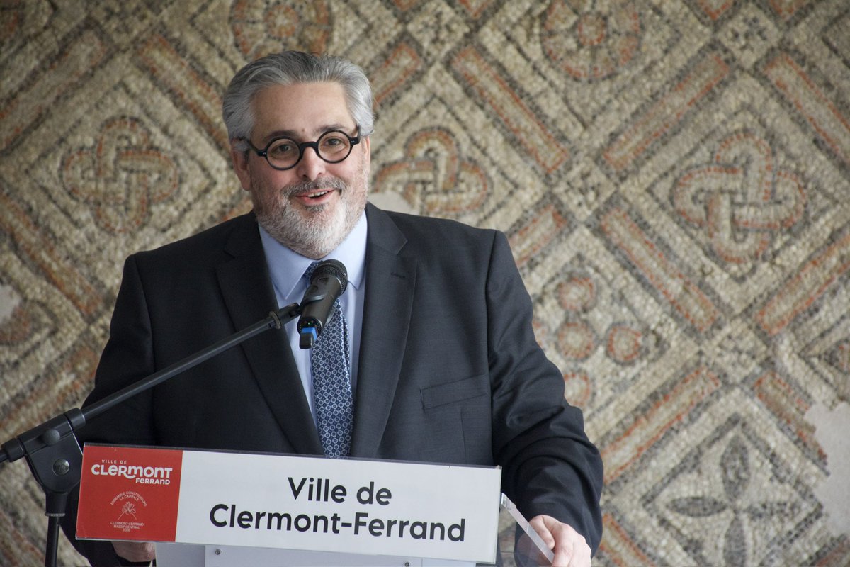 olivierbianchi1's tweet photo. Inauguration des espaces rénovés de l’Office de Tourisme @ClrmntAuvergne, place de la Victoire.
@ClrmntMetropole investit pour un meilleur accueil des touristes, au service de ce secteur pourvoyeur d'emplois et de retombées économiques. https://t.co/fzTdZm37Hc