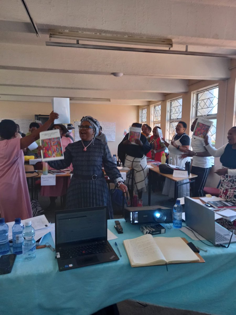 The Ministry of Education and Training with support from UNICEF is currently conducting training on Early Childhood Care and Development for 5️⃣8️⃣9️⃣ pre-primary teachers, across the ten districts of Lesotho. Thanks to the generous support of @LEGOfoundation and @GPforEducation.