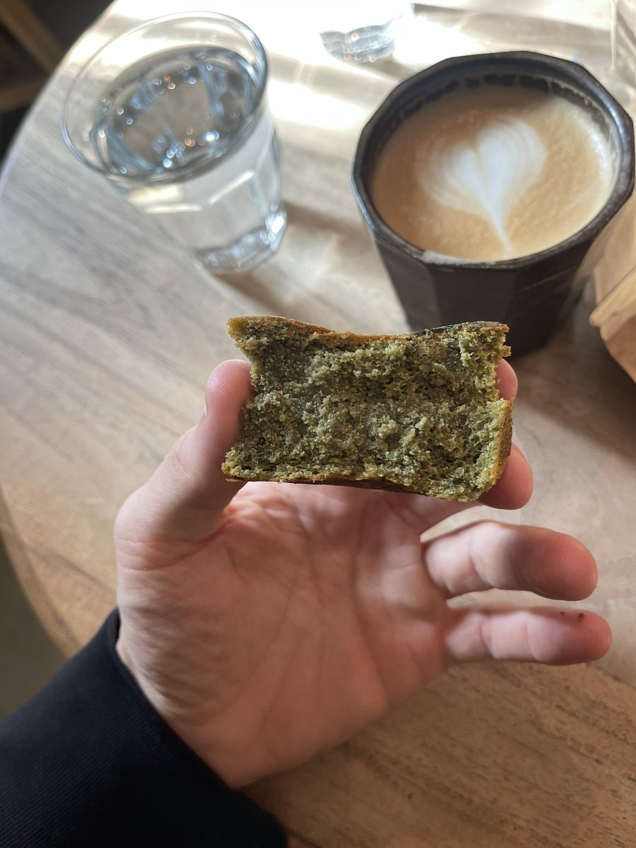 i dont pick up the phone, it makes me happy