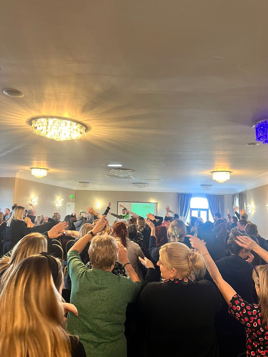 Mark_Sw1ft's tweet photo. Great fun delivering training at the Halton Primary Care Protected Learning Time event yesterday. The session was entitled ‘managing our wellbeing in a frantic world’. We looked at pressure, stress, wellbeing &amp; made time for a mindful 3 minute breathing space. Great audience 👏 https://t.co/61aek5A61t