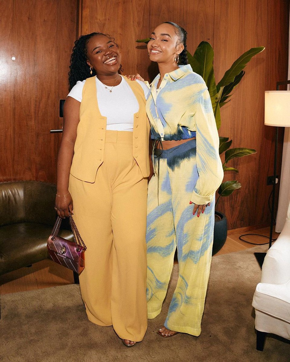 💚 @LeighAnneMusic attends @BritishVogue’s inaugural Wellness Breakfast hosted by Jessica Diner, Tatiana Korsakova & Danielle Acoff alongside the likes of Jean Campbell, Munroe Bergdorf and Vee Kativhu 💚