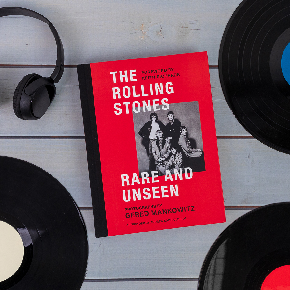 Only one week to go! 🎸 Delve into @GeredMankowitz 's unseen archive of rare and newly discovered images of his time with the Rolling Stones. Pre-order here: geni.us/RS_RareAndUnse…