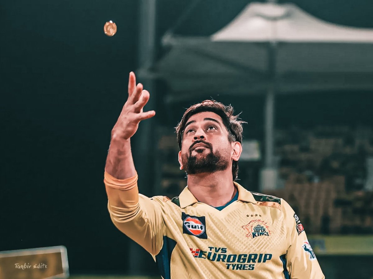 ra_gh_av's tweet photo. Thank u #MSDhoni  for making my childhood nd everyday so memorable nd happy 
@msdhoni  #Thala #CSK #Yellove https://t.co/7rQBPg7PEl