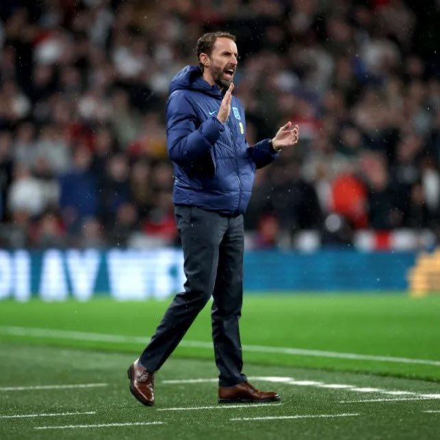 Retweet if you are AGAINST Gareth Southgate becoming Manchester United manager.