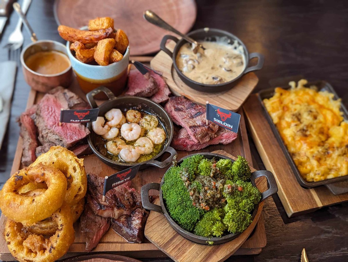 Bank Holiday Plans❓

We've got you covered throughout Easter weekend with steak, roasts and so much more!

Our Bank Holiday tables ALWAYS fill fast so grab yours here: tomahawk-steakhouse.co.uk

#bankholiday #easterweekend #tomahawksteakhouse