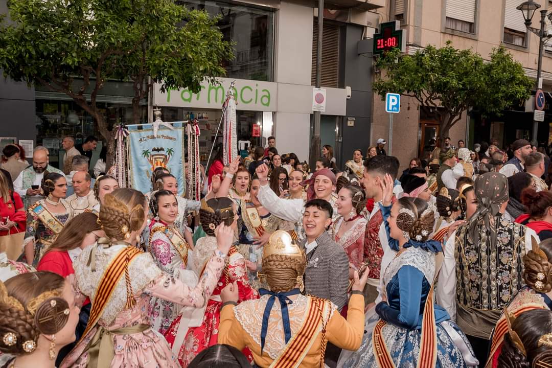 FallaLaPalmera's tweet photo. Entrega de premis 2024

#fallalapalmera #monfaller #fallessagunt #falles2024 #palmeritosinfantils #palmeritos https://t.co/DlAAgYSVi5