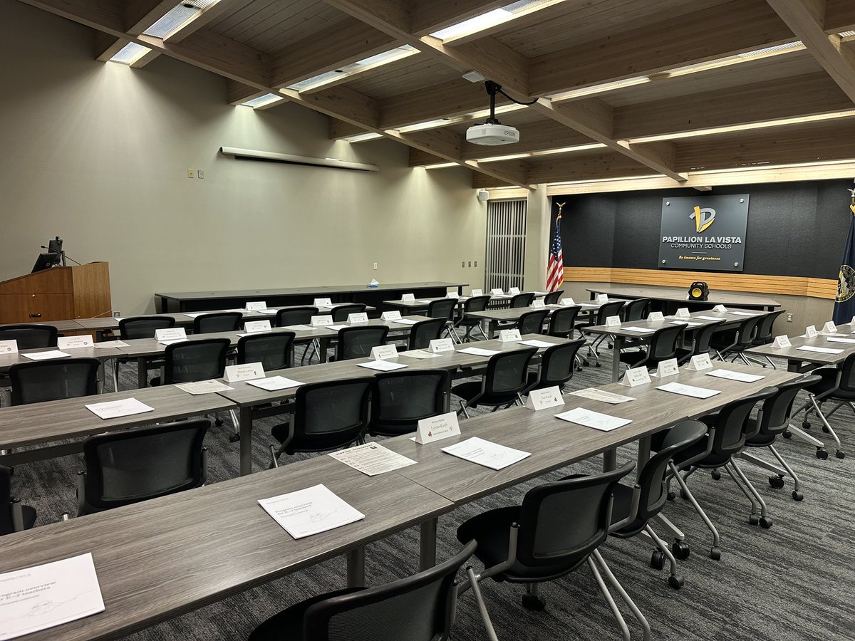 matthilderbrand's tweet image. The stage is set for the next phase of implementation training for ELA Leadership. A great day of professional growth for our instructional leaders! @Amplify #PLCSGreat @PLCS_HR