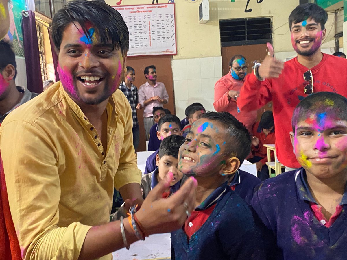 sevagya's tweet photo. वाराणसी के रामनगर स्थित बाल सुधार गृह में आज मनाई गयी होली की झलकियां...

आप सभी को होली की शुभकामनाएं! https://t.co/CvEMS2ycso