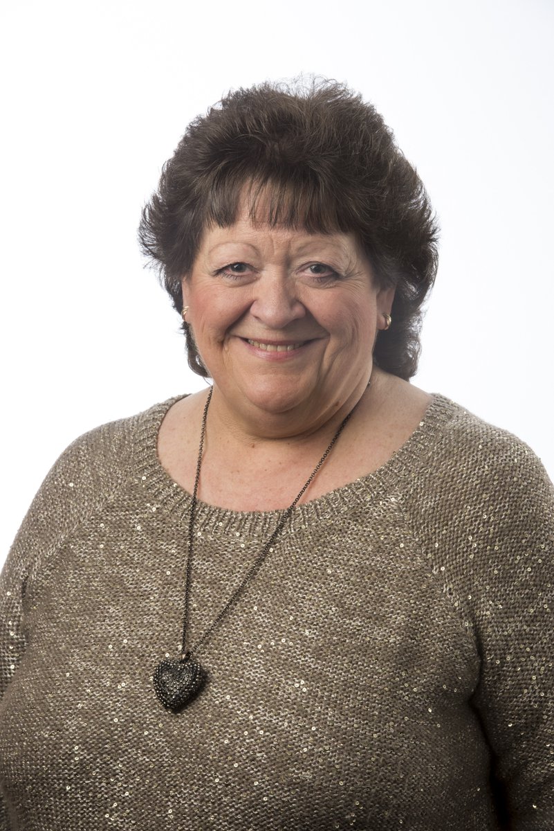 Celebrating our Business Support Manager Lee Brazier’s milestone of 44 years with <a href="/MDAtoday/">MDA Consulting</a> – well done Lee! 🥂

#property #construction #congratulations