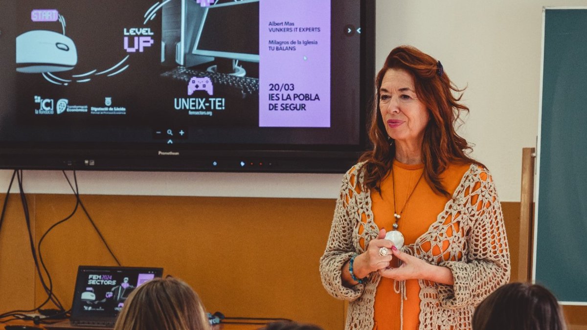 coell_org's tweet photo. #FemSectors en marxa!🔛 Moltes gràcies per la rebuda, alumnat i professorat de l’IES la Pobla de Segur! Desitgem que us hagi interessat tant com a nosaltres! Una abraçada!🥰
@VunkersIT @turkil https://t.co/SBQkKzavc7