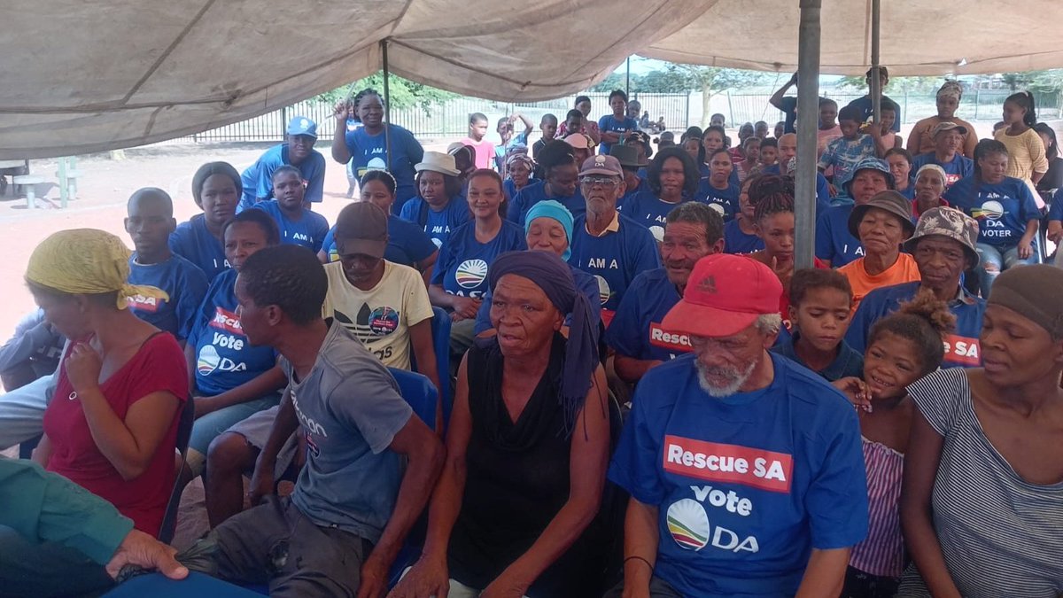 DA_NCape's tweet photo. ๐ฅThe DA convened a Human Rights Day gathering in #Raaswater.
The DA addressed the current impediments to access to quality health care and the DA's plan to rescue the health system.
With your vote we can rescue the Northern Cape #RescueSA https://t.co/eo2bmJaIXJ