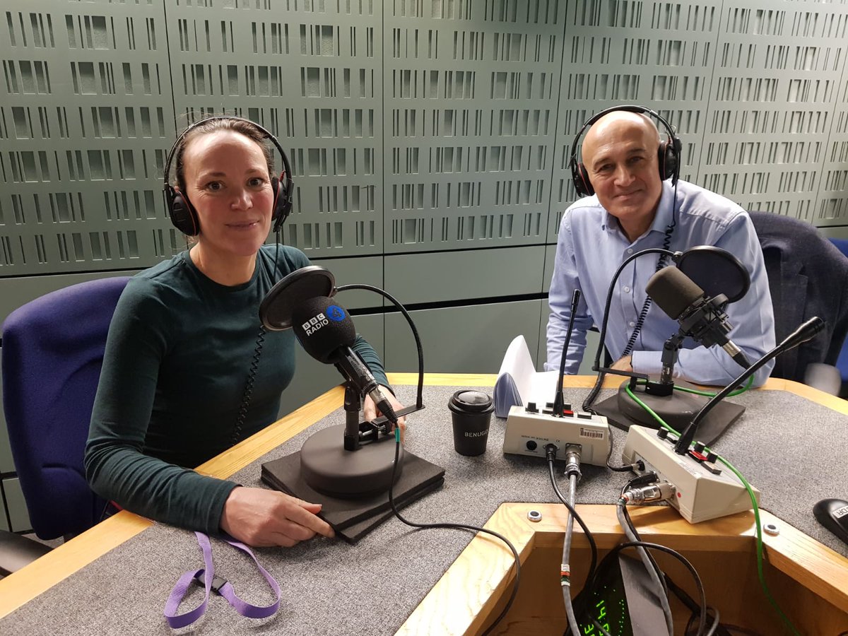 Keep an ear on @BBCRadio4 in April. Science Outrecah Fellow @HanCritchlow has been chatting with @jimalkhalili on #TheLifeScientific.