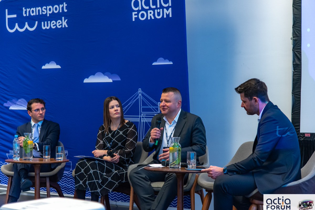 ETF_Europe's tweet photo. The European Transport Workers' Federation at #TransportWeek 2024
ETF was pleased to participate in #TransportWeek 2024, held in Gdynia, Poland. Our Head of Operations, Josef Maurer, contributed to the opening debate "Geopolitics Aside: Trends Shaping the Future of European Transport."
The highlights of ETF's presentation:
🔵 Addressing the Talent Shortage: To overcome the current shortage of skilled workers in the transport sector, improving salaries, working conditions, and work-life balance is crucial. Superficial public relations efforts are insufficient to attract and retain talent.
🔵 Transparency in Supply Chains: The growing trend of vertical integration within the transport supply chain needs increased transparency in decision-making processes. Strengthened oversight and enforcement mechanisms at the European level, alongside the implementation of social conditionality mechanisms, are essential.
🔵 Upskilling and Reskilling the Workforce: The ongoing automation and digitalization of the transport industry does not inherently equate to job losses. Investing in upskilling and reskilling programs for the workforce is paramount. Furthermore, close collaboration with trade unions is crucial to ensure a smooth transition for workers during periods of change.
🔵 Importance of Voter Participation: Josef Maurer concluded by encouraging all stakeholders to actively participate in the upcoming European elections.
The ETF extends its gratitude to Actia Forum for facilitating this insightful discussion. We look forward to continued collaboration on shaping a prosperous future for European transport.
#FutureofTransport #EU #WeAreETF