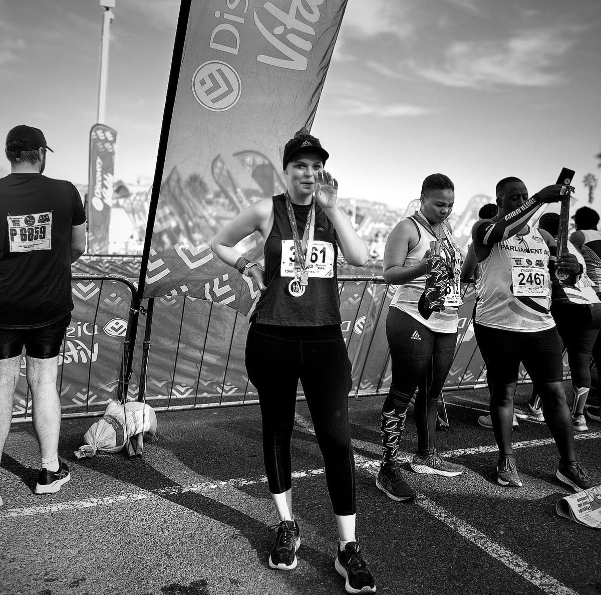 Raynique Meyer tweet media