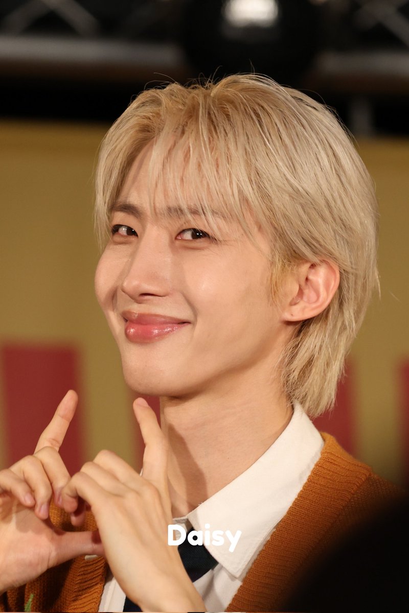 240321
데빌 하트 ♡

#이회택 #LEEHOETAEK
#후이 #HUI