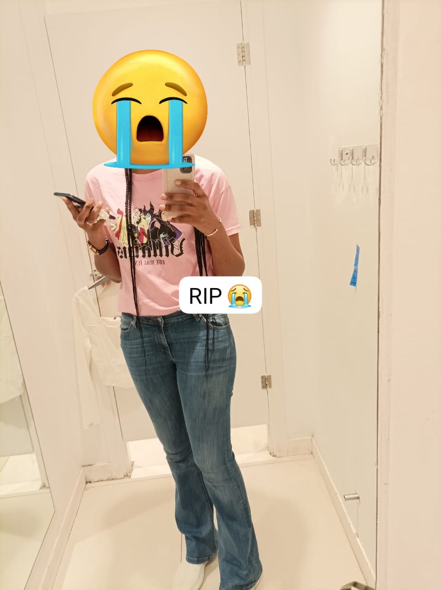 Notre sœur gambienne décédée à l'hôpital après avoir sauté d'un immeuble de cinq étages pour avoir vu des policiers égyptiennes l'attaquer à l'intérieur de la salle de bain à cause de la carte de séjour.
<a href="/Presidence_gn/">Présidence de la Guinée</a> <a href="/UHCRC/">UHCRC</a>  <a href="/UNGeneva/">United Nations Geneva</a> <a href="/amnesty/">Amnesty International</a> <a href="/MAEIAGE_Guinee/">Ministère des Affaires Étrangères</a> <a href="/_AfricanUnion/">African Union</a>