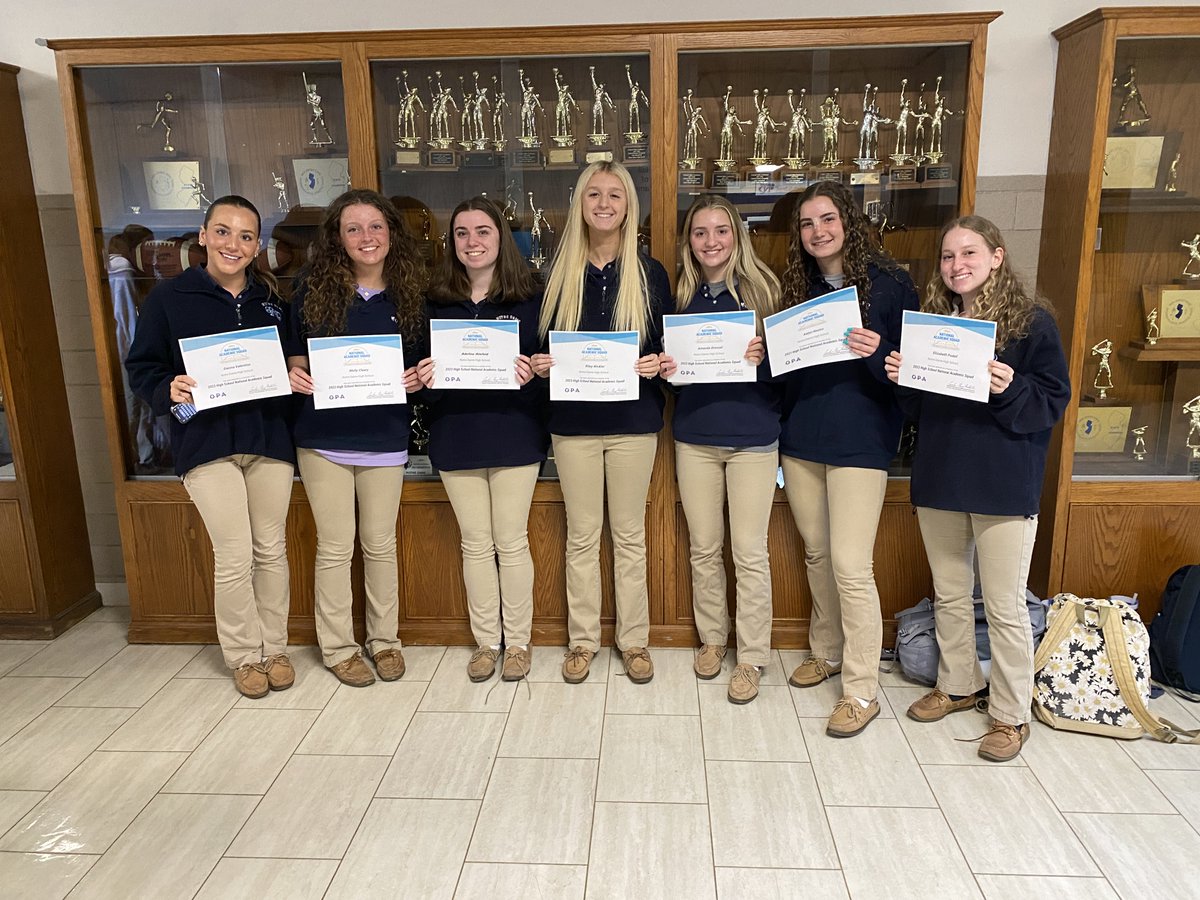 Congratulations to seven of our Senior Varsity Field Hockey student-athletes for being awarded certificates from NFHCA for their outstanding academic achievements. This accomplishment speaks volumes about their dedication both on and off the field.
