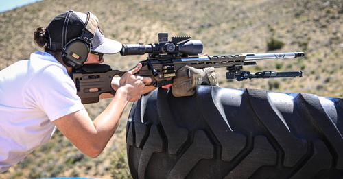 OpticsTract's tweet image. Trigger control🎯is key for accurate shooting, involving pulling the trigger smoothly🤏to not shift aim. It's vital🌟but can be hard for beginners to master, often causing shooting mistakes.
🌐 tractoptics.ca/blog/rifle-mar…
#riflemarksmanship #triggercontrol #tractoptics #riflescope