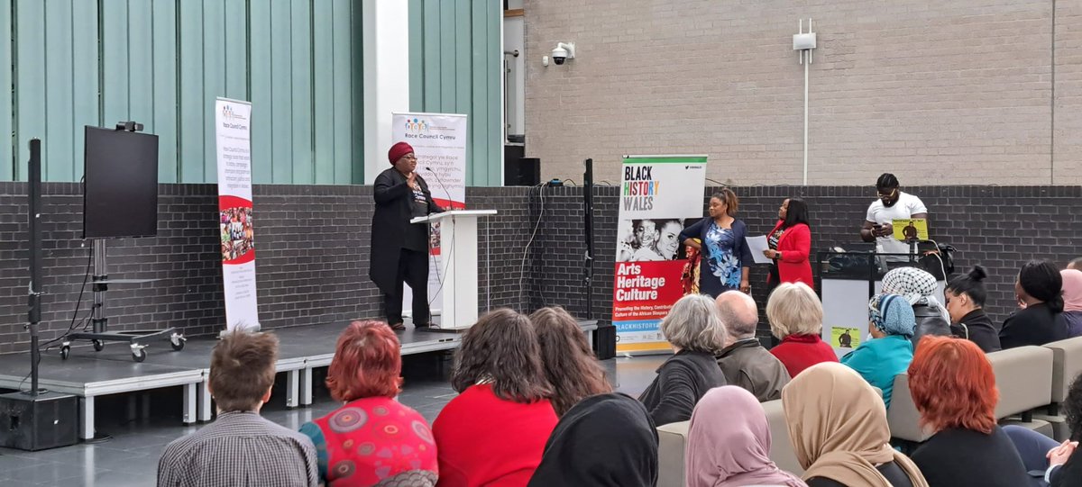 commissionersw's tweet photo. Our team are honoured to be attending @rcccymru #CodiCymru event today @StFagans_Museum 

We look forward to:
👀seeing thought-provoking exhibits
🗣️hearing from inspiring speakers
👥taking part in engaging workshops

#InternationalDayfortheEliminationofRacialDiscrimination https://t.co/QiiWHQTDBv