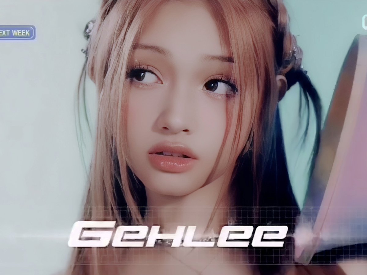 gehleesource's tweet photo. her face card is insane https://t.co/iupKoJQDaV
