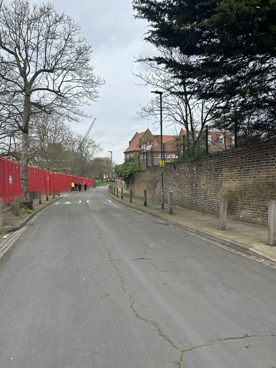 We have been patrolling areas of which our residents have been expressing concerns today. Please do not hesitate to contact us if you are worried about crime or ASB on the Dockyard ward #keepingyousafe #saferneighbourhoods #yousaywelisten 👮‍♂️