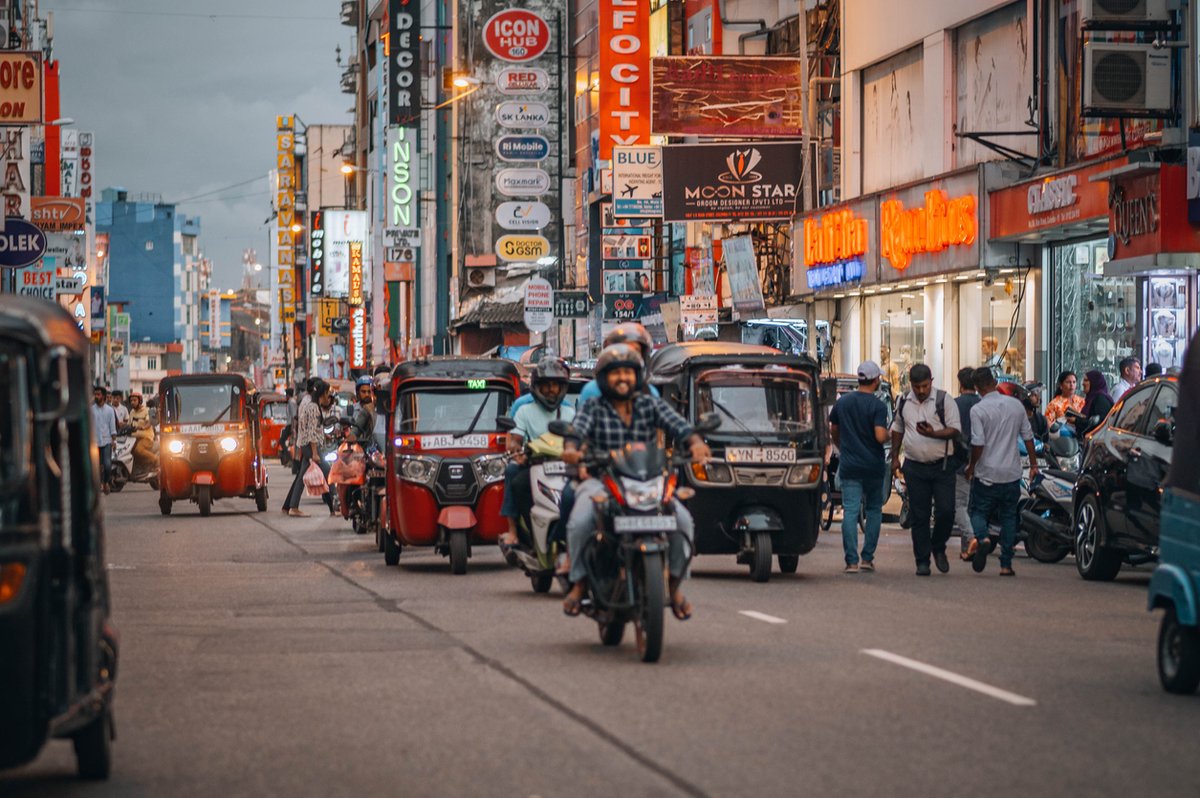 IMF staff & the Sri Lankan authorities have reached staff-level agreement for the 2nd review of the IMF-supported program & the 2024 Article IV Consultation. It is crucial to sustain reform momentum to ensure lasting recovery & stable, inclusive growth: bit.ly/494P36E